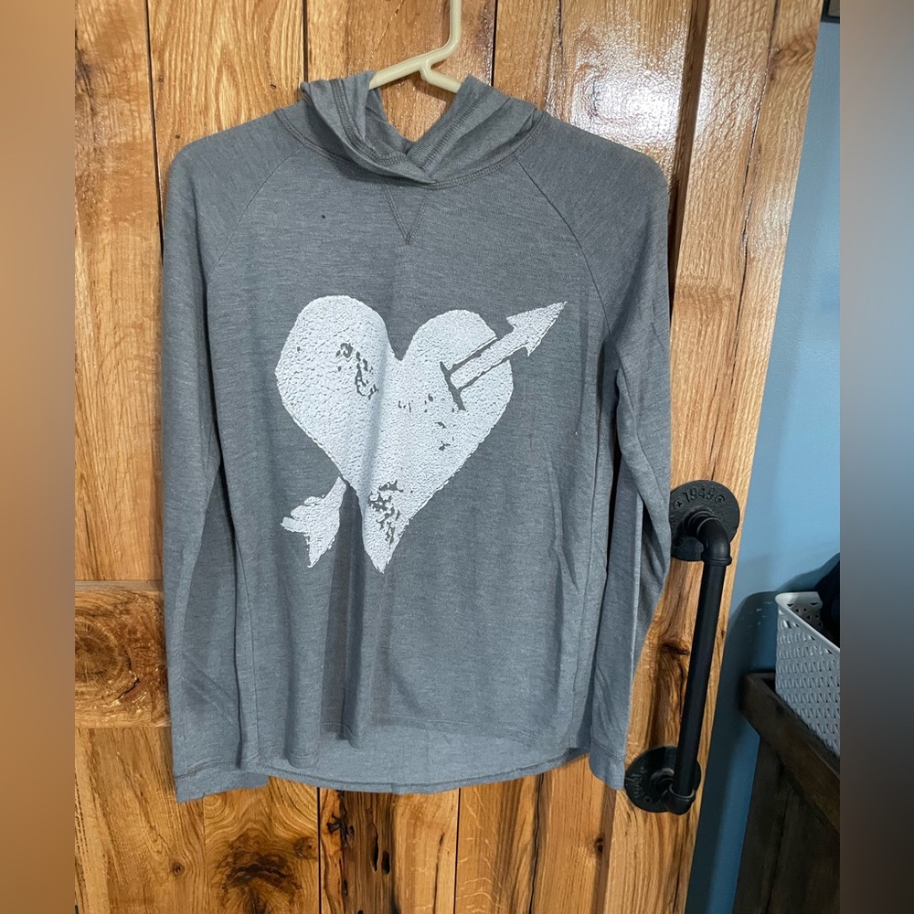 Mudd girls grey long sleeve with heart size 16 good condition